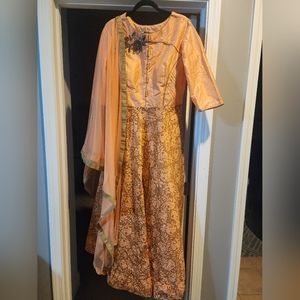 Anarkali dress/suit peach indian outfit 3 piece, brand new